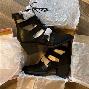 Black heeled booties